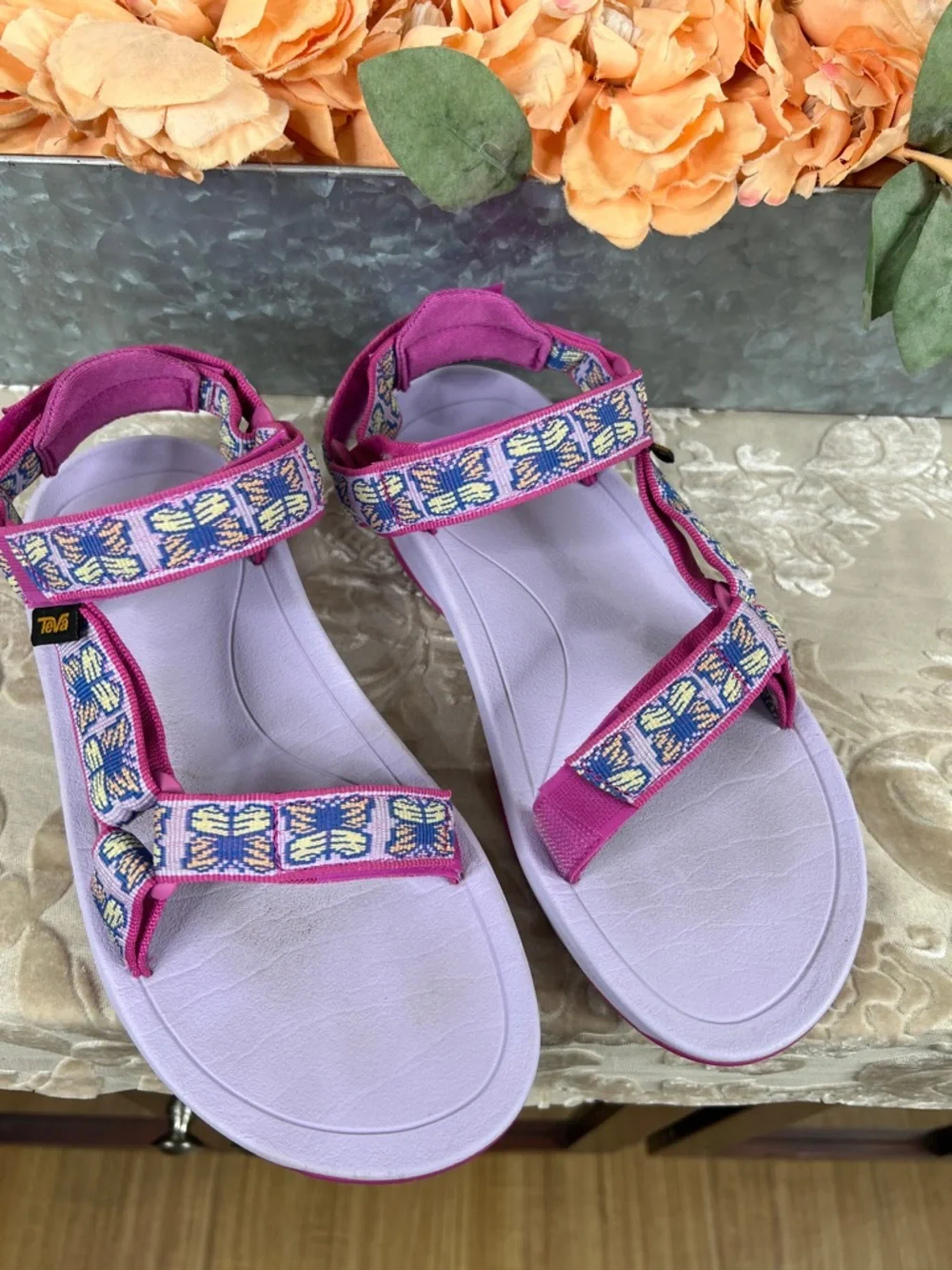 Hurricane XLT Butterfly Pastel Lilac Teva Sandals Size 5 - Picture 2 of 7